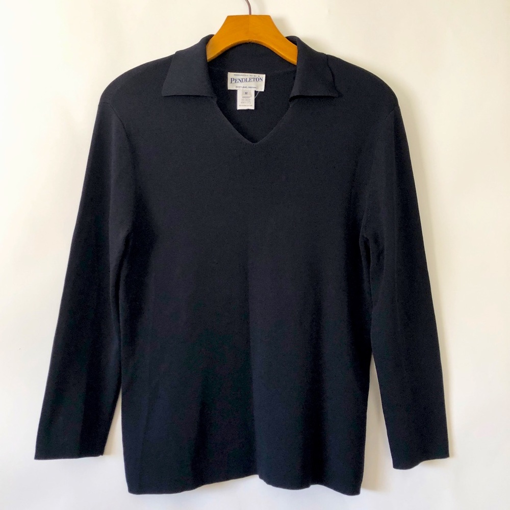 Pendleton black collar sweater top size medium